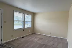 335 Starling St, Jacksonville, NC 28540 - Photo 2