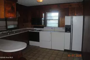 517 Waters Rd, Jacksonville, NC 28546 - Photo 6