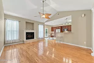 421 Riverside Ln, Stella, NC 28582 - Photo 8