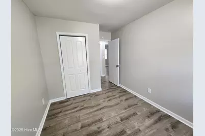 103 Hampton Court, Jacksonville, NC 28546 - Photo 10