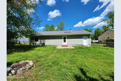 103 Hampton Court, Jacksonville, NC 28546 - Photo 18