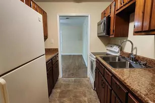 308 Majestic Ln, Jacksonville, NC 28546 - Photo 8