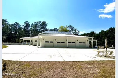921 Gilchrist Street, Laurinburg, NC 28352 - Photo 6