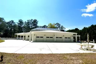921 Gilchrist St, Laurinburg, NC 28352 - Photo 6
