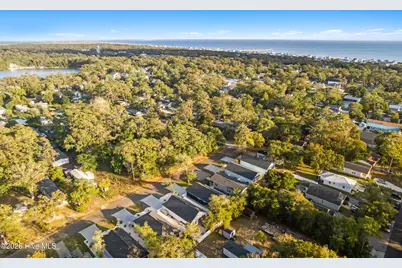 219 NE 75th Street, Oak Island, NC 28465 - Photo 12