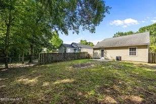 614 S Hampton Dr, Jacksonville, NC 28546 - Photo 18