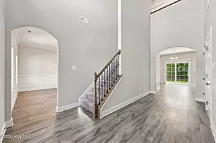 704 Drew Ct, Jacksonville, NC 28546 - Photo 6