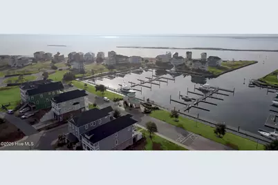 305 Kensington Place, Newport, NC 28570 - Photo 4