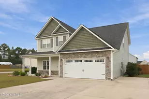 402 Kinroff Dr, Hubert, NC 28539 - Photo 2