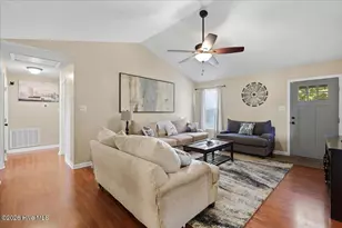 110 Hilltop Dr, Four Oaks, NC 27524 - Photo 6