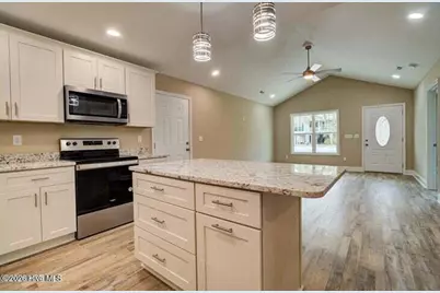 2048 N Tanglewood Drive SW, Supply, NC 28462 - Photo 6