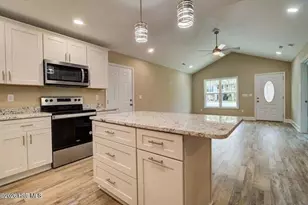 2048 N Tanglewood Dr SW, Supply, NC 28462 - Photo 6