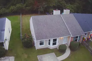 2113 Rolling Ridge Dr, Piney Green, NC 28544 - Photo 2