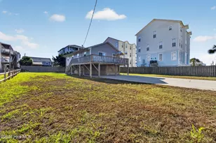 1402 Canal Dr, Carolina Beach, NC 28428 - Photo 32