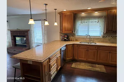 515 Fairway Drive W, Sunset Beach, NC 28468 - Photo 10