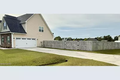 106 Barnhouse Road, Jacksonville, NC 28546 - Photo 2