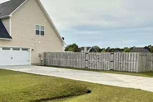 106 Barnhouse Rd, Jacksonville, NC 28546 - Photo 2