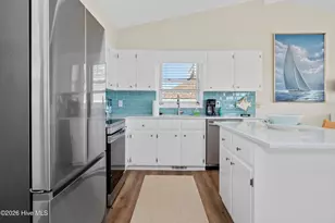 1004 Ocean Dr, Emerald Isle, NC 28594 - Photo 4