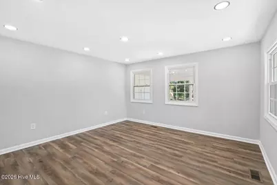 405 N College Street, Wallace, NC 28466 - Photo 12