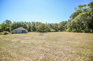 21181 Traders Rd, Laurel Hill, NC 28351 - Photo 6