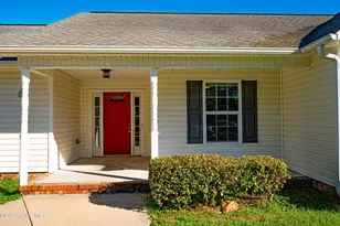 2946 Judge Manly Dr, New Bern, NC 28562 - Photo 4