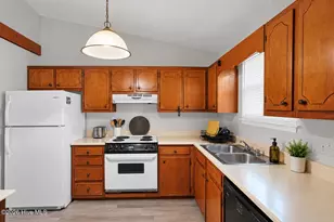 231 Easy St, Jacksonville, NC 28546 - Photo 8