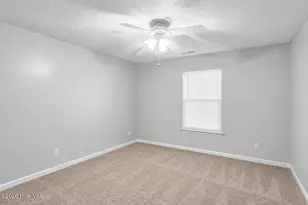 233 Easy St, Jacksonville, NC 28546 - Photo 6