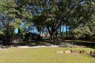 204 6th St, Aberdeen, NC 28315 - Photo 18