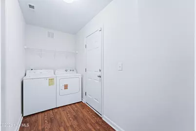 178 Ashbury Park Lane, Richlands, NC 28574 - Photo 8