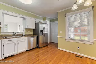 2464 English Squire Dr, Kinston, NC 28504 - Photo 12