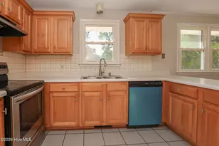 804 Gardenview Dr, Jacksonville, NC 28540 - Photo 12