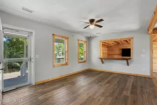 124 N Middleton Ave, Oak Island, NC 28465 - Photo 8