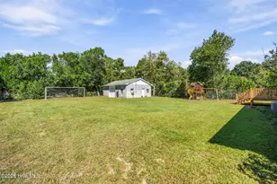 202 McLean St, Hamlet, NC 28345 - Photo 34