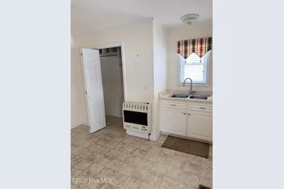 318 Underwood Street, Clinton, NC 28328 - Photo 22