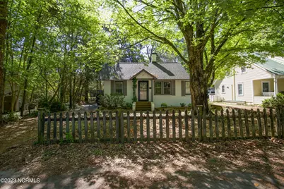 655 N May Street, Southern Pines, NC 28387 - Photo 4
