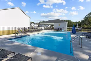 21 Catalina Cir, Swansboro, NC 28584 - Photo 2
