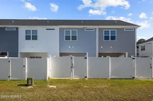 21 Catalina Cir, Swansboro, NC 28584 - Photo 18
