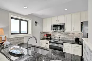 322 Causeway Dr, Wrightsville Beach, NC 28480 - Photo 10