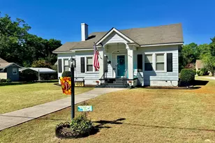408 Boyette St, Hamlet, NC 28345 - Photo 1