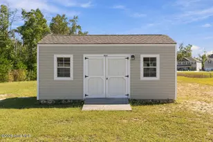 2019 Tarpon Trl, New Bern, NC 28562 - Photo 40