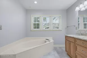 867 Lynchburg Dr, Jacksonville, NC 28546 - Photo 40