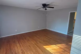 112 Candlewood Dr, Greenville, NC 27834 - Photo 2