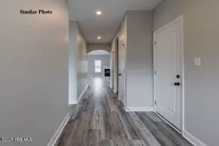000 Thouroughbred Run, Richlands, NC 28574 - Photo 6