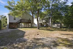 124 NE 2nd St, Oak Island, NC 28465 - Photo 32