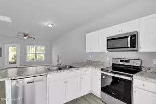 188 Buckhorn Ave, Holly Ridge, NC 28445 - Photo 10