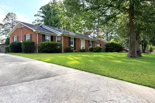 2106 Southview Dr, Greenville, NC 27858 - Photo 1