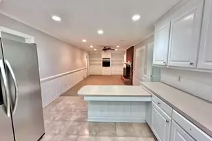 2106 Southview Dr, Greenville, NC 27858 - Photo 8