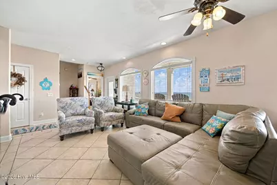 134 Ocean Boulevard E, Holden Beach, NC 28462 - Photo 8