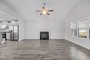 496 Pebble Shore Dr, Sneads Ferry, NC 28460 - Photo 10