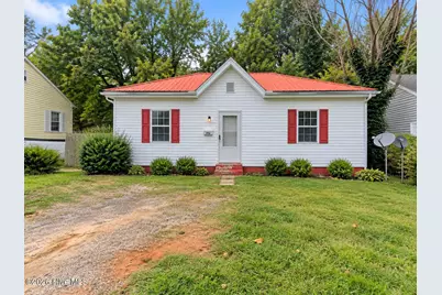 306 W Franklin Street, Warrenton, NC 27589 - Photo 1